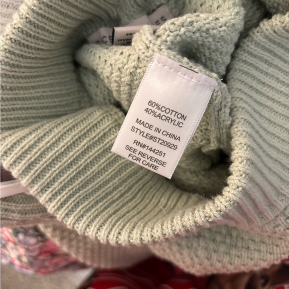 Sincerely Jules Textured Knit Wide Leg Light Green Pants Woman’s Size XS - Picture 5 of 6